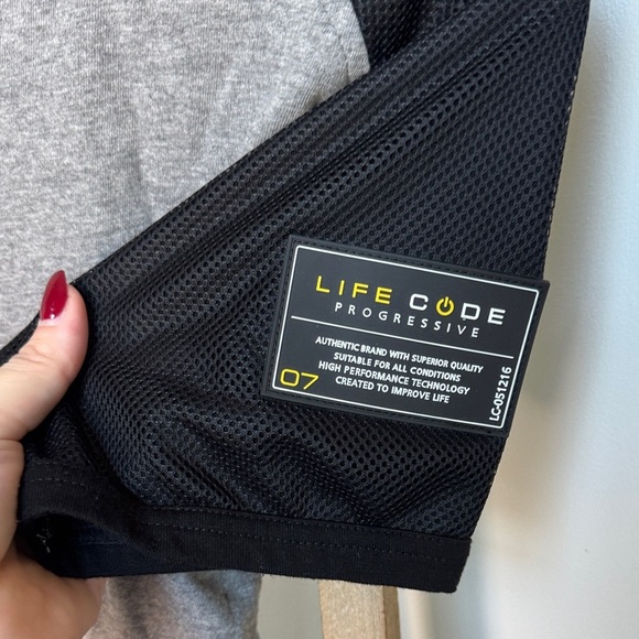 Gray Life Code T-Shirt - Picture 4 of 5